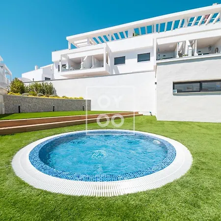 Apartment Casa De Adamant - Ground Floor With Bbq, Shared Jacuzzi And Pool By Oyoostays Torrevieja
