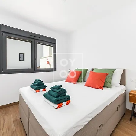 Casa De Adamant - Ground Floor With Bbq, Shared Jacuzzi And Pool By Oyoostays Torrevieja