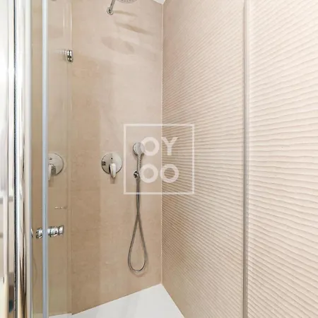 Apartment Casa De Adamant - Ground Floor With Bbq, Shared Jacuzzi And Pool By Oyoostays Torrevieja
