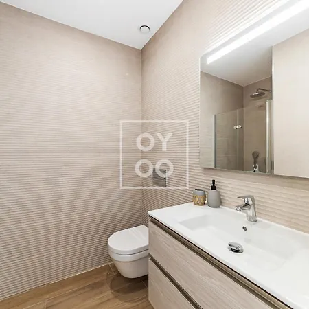 Casa De Adamant - Ground Floor With Bbq, Shared Jacuzzi And Pool By Oyoostays Lejlighed Torrevieja